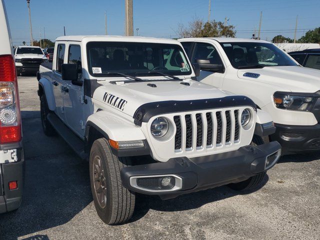 2022 Jeep Gladiator Overland