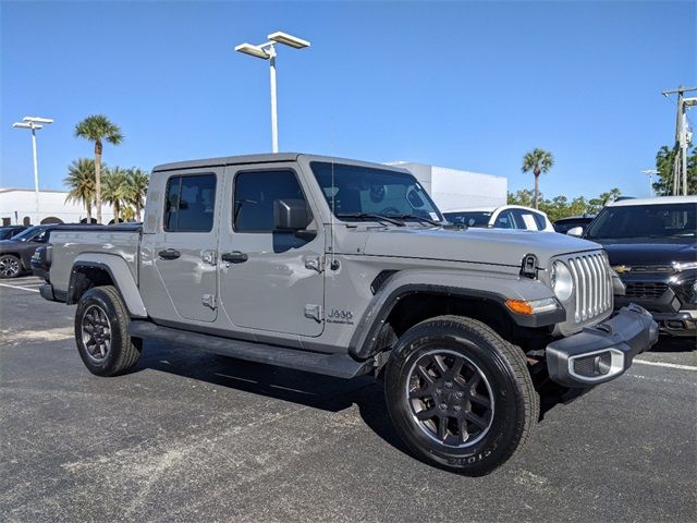 2022 Jeep Gladiator Overland