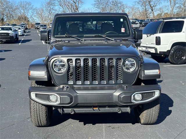 2022 Jeep Gladiator Overland