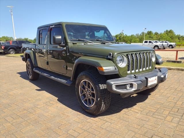 2022 Jeep Gladiator Overland