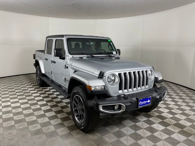 2022 Jeep Gladiator Overland