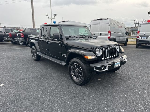 2022 Jeep Gladiator Overland