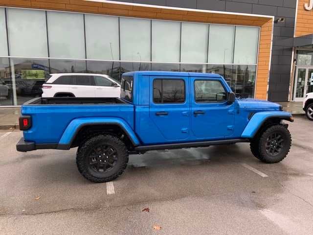 2022 Jeep Gladiator Overland