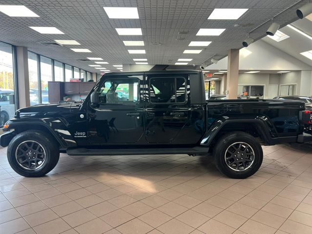 2022 Jeep Gladiator Overland