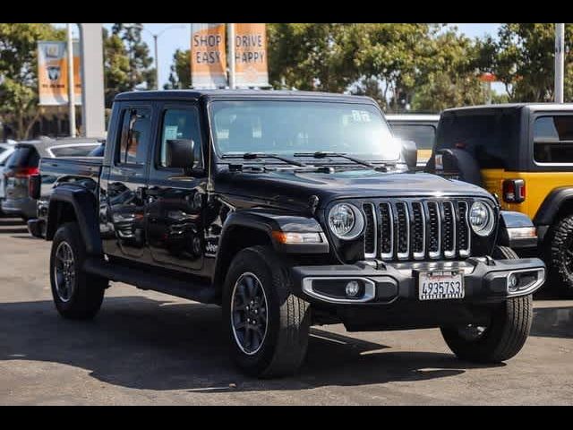 2022 Jeep Gladiator Overland