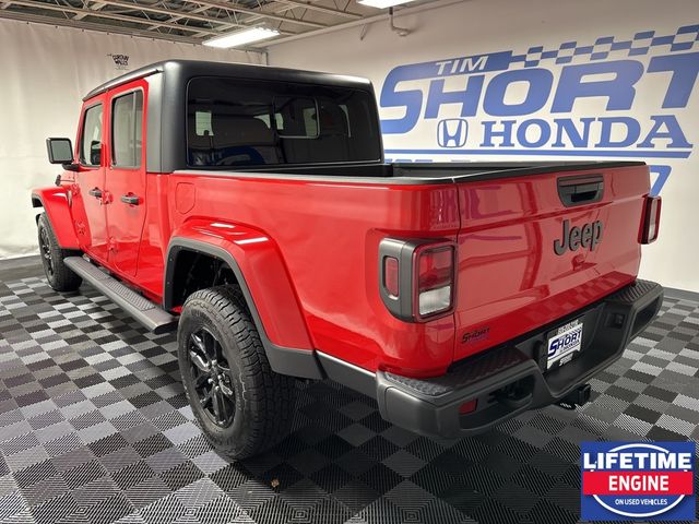 2022 Jeep Gladiator Sport S