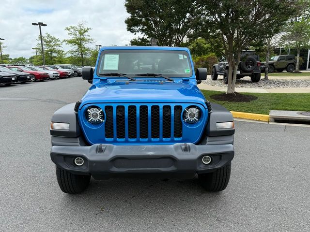 2022 Jeep Gladiator Sport