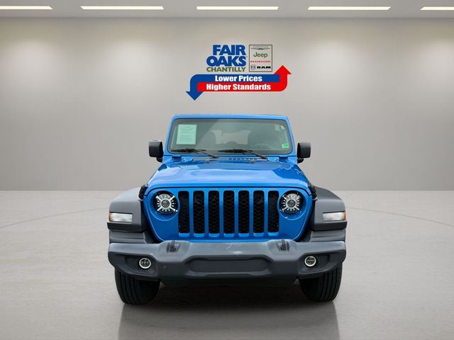 2022 Jeep Gladiator Sport