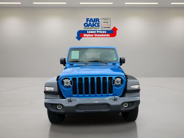2022 Jeep Gladiator Sport