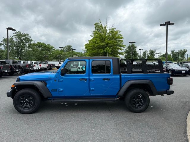 2022 Jeep Gladiator Sport