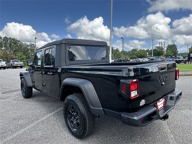 2022 Jeep Gladiator Sport