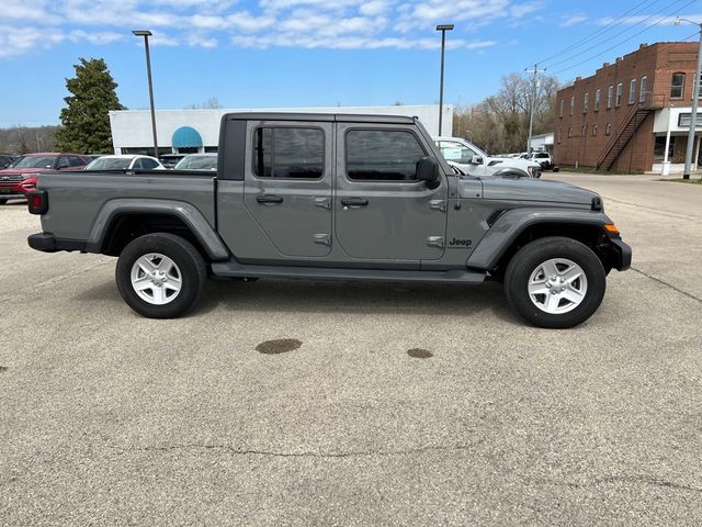 2022 Jeep Gladiator Sport S