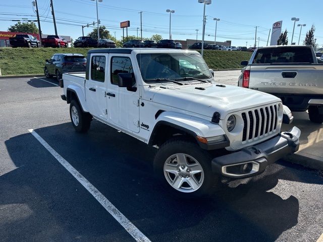 2022 Jeep Gladiator Sport S