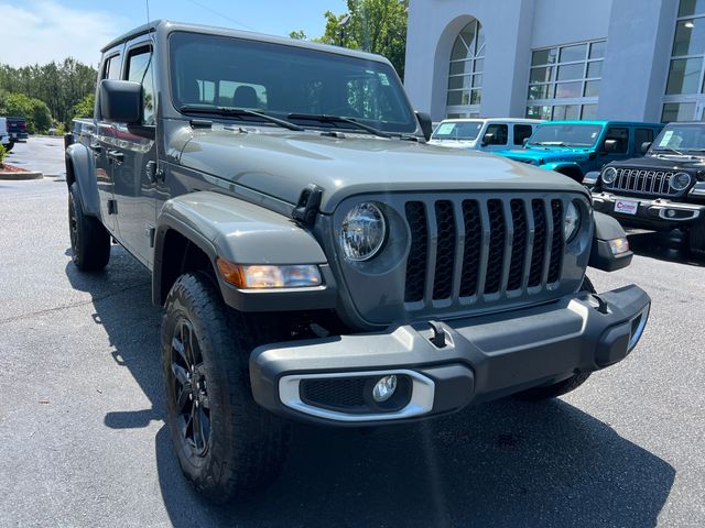 2022 Jeep Gladiator Sport S