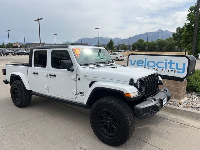 2022 Jeep Gladiator Willys Sport