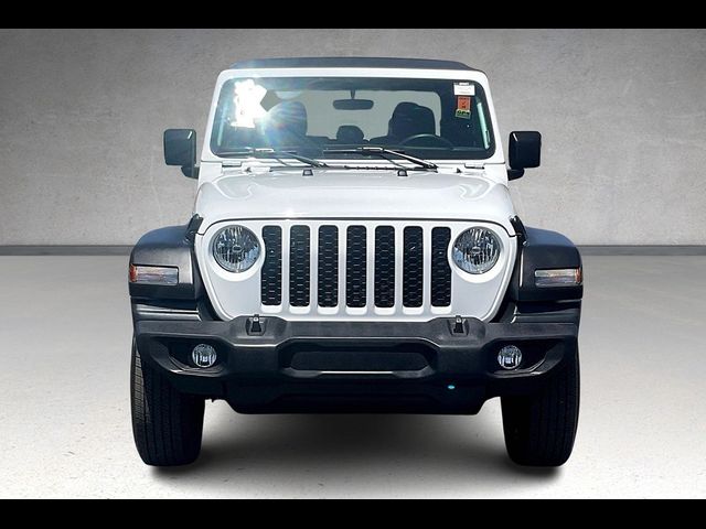 2022 Jeep Gladiator Sport