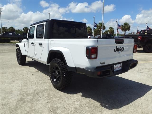 2022 Jeep Gladiator Sport S