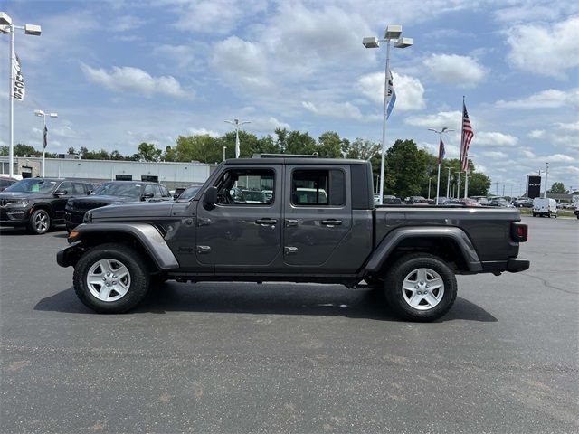 2022 Jeep Gladiator Sport S