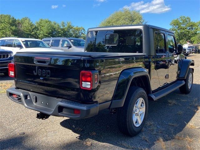 2022 Jeep Gladiator Sport S