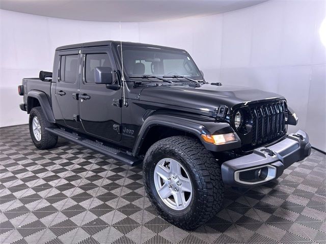 2022 Jeep Gladiator Sport S