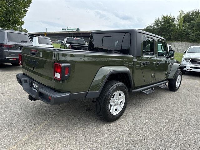 2022 Jeep Gladiator Sport S