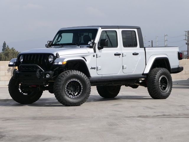 2022 Jeep Gladiator Willys