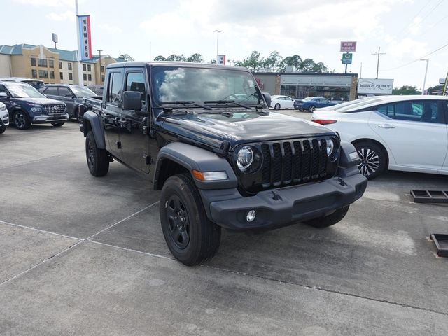 2022 Jeep Gladiator Sport