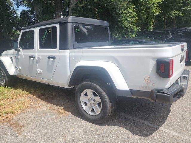 2022 Jeep Gladiator Sport S