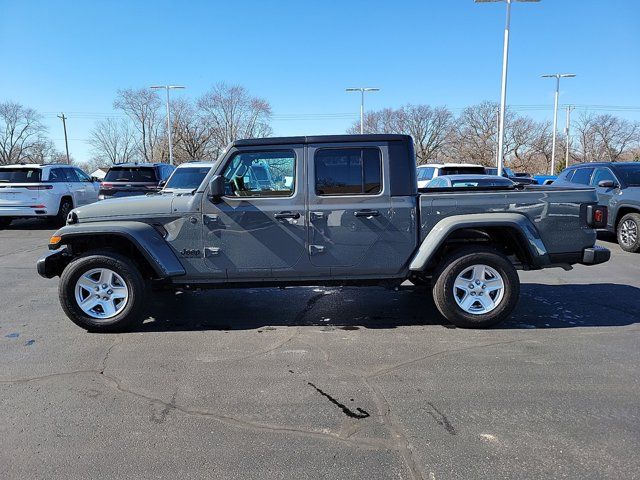 2022 Jeep Gladiator Sport S