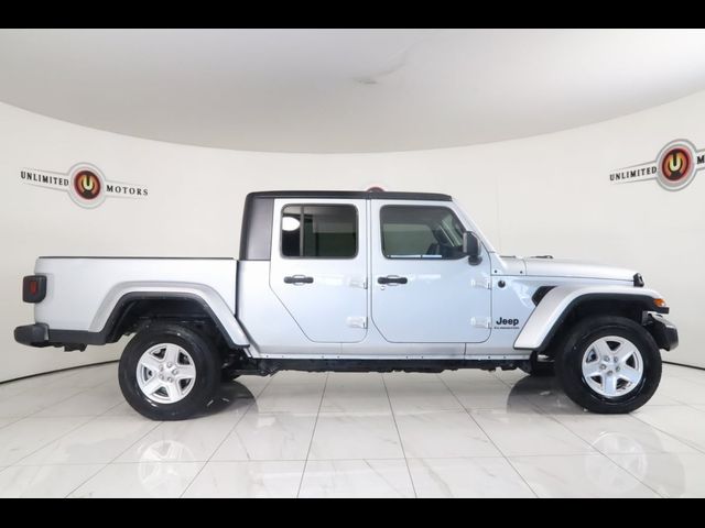 2022 Jeep Gladiator Sport S