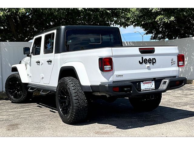 2022 Jeep Gladiator Willys