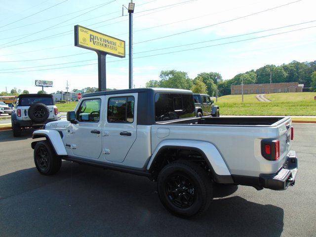 2022 Jeep Gladiator Willys