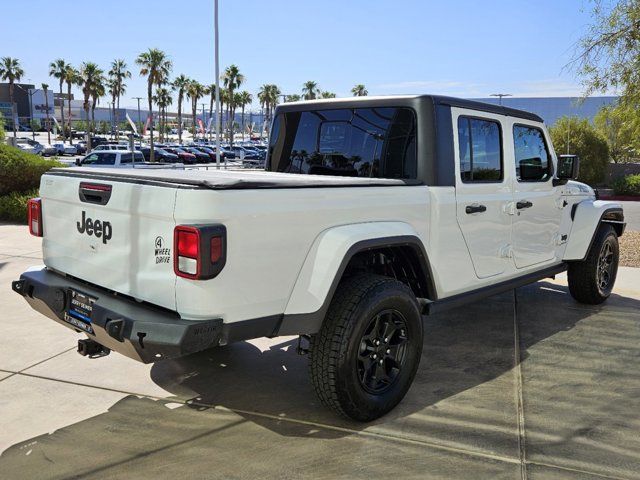 2022 Jeep Gladiator Willys Sport