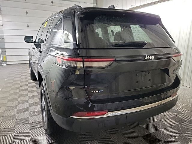 2022 Jeep Grand Cherokee 4xe Base