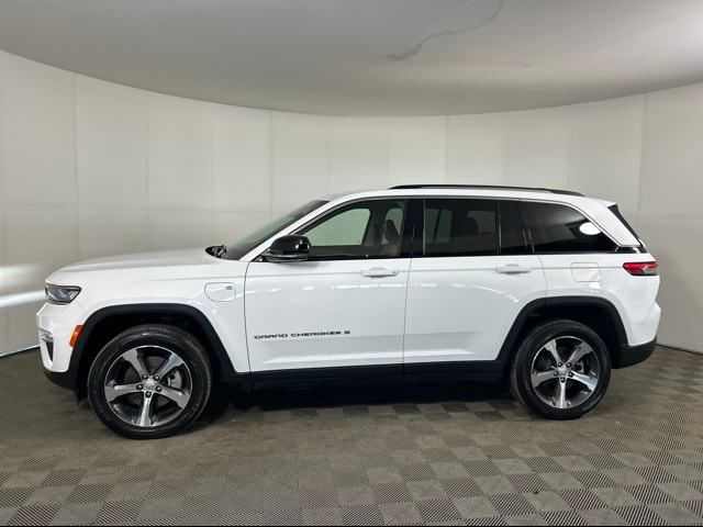 2022 Jeep Grand Cherokee 4xe Base