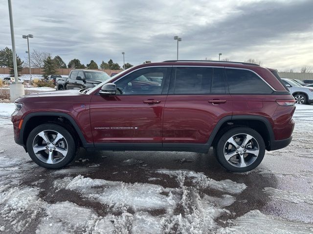 2022 Jeep Grand Cherokee 4xe Base