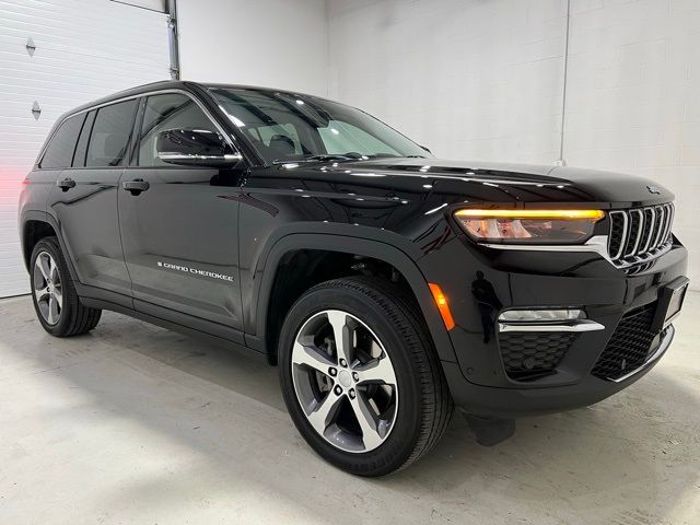 2022 Jeep Grand Cherokee 4xe Base