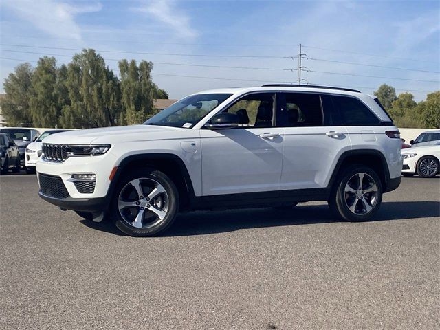 2022 Jeep Grand Cherokee 4xe Base