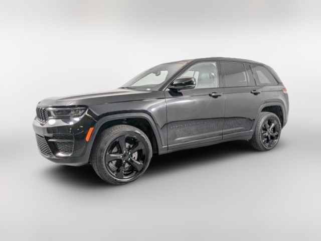 2022 Jeep Grand Cherokee Altitude