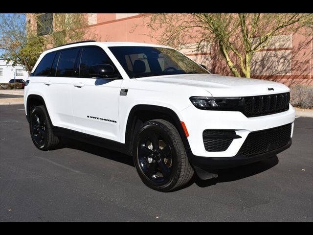 2022 Jeep Grand Cherokee Altitude