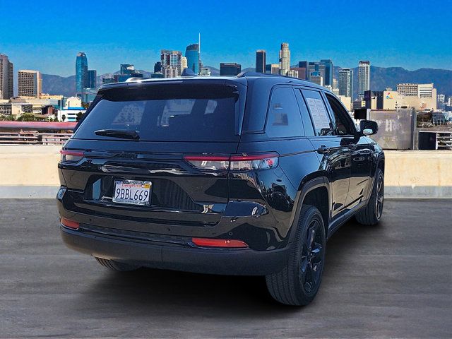 2022 Jeep Grand Cherokee Altitude