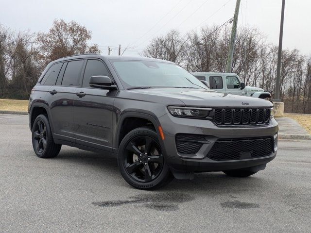 2022 Jeep Grand Cherokee Altitude