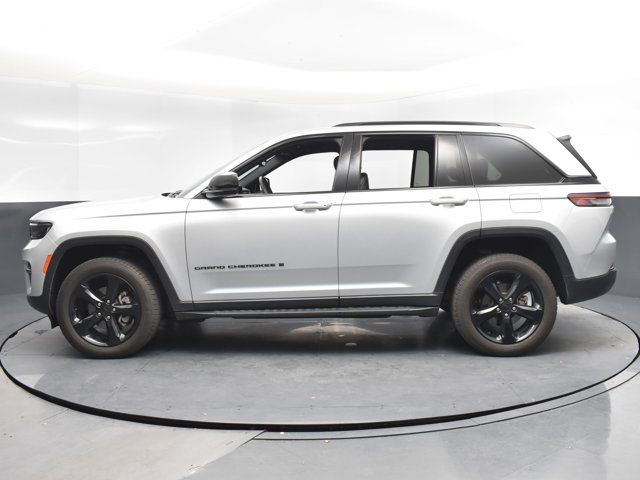 2022 Jeep Grand Cherokee Altitude
