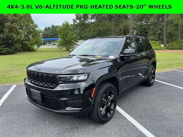 2022 Jeep Grand Cherokee Altitude