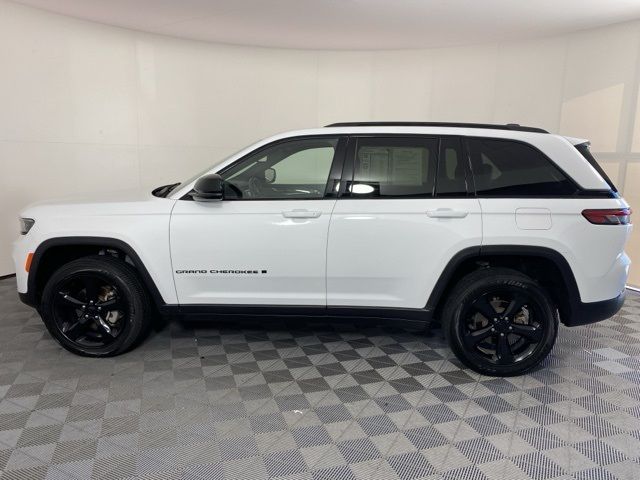 2022 Jeep Grand Cherokee Altitude