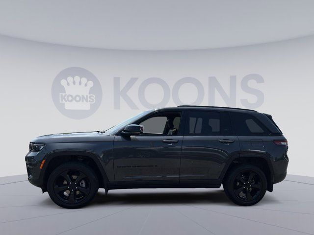 2022 Jeep Grand Cherokee Altitude