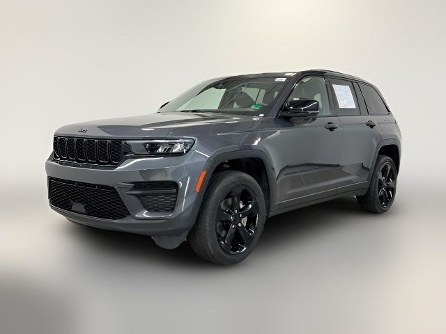 2022 Jeep Grand Cherokee Altitude