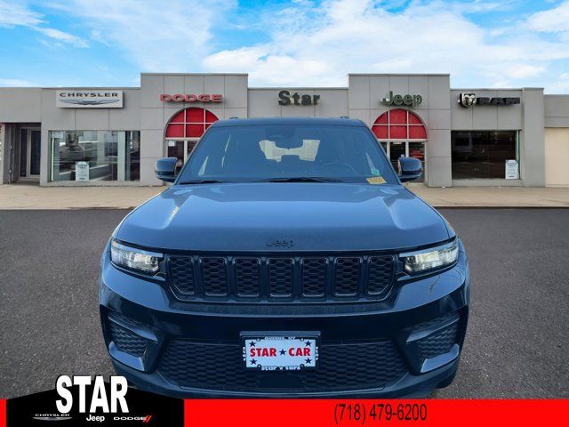 2022 Jeep Grand Cherokee Altitude