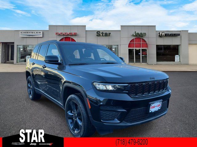 2022 Jeep Grand Cherokee Altitude