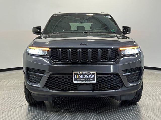 2022 Jeep Grand Cherokee Altitude